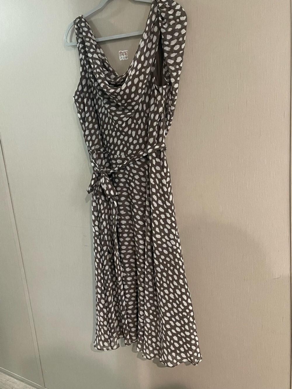 JBS NWT 14 Sleeveless Brown & White Cowl Neck Midi Dress belted polka dot
